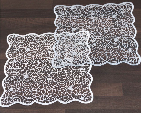 zarte Deckchen aus Spitze 28x28 cm