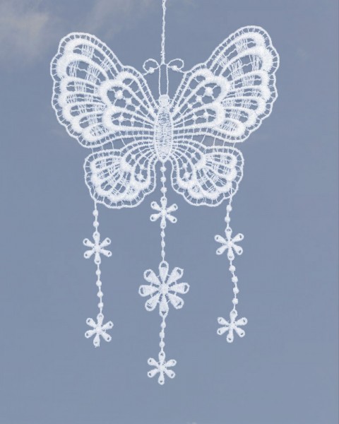 zarter Fensterschmuck Schmetterling weiß