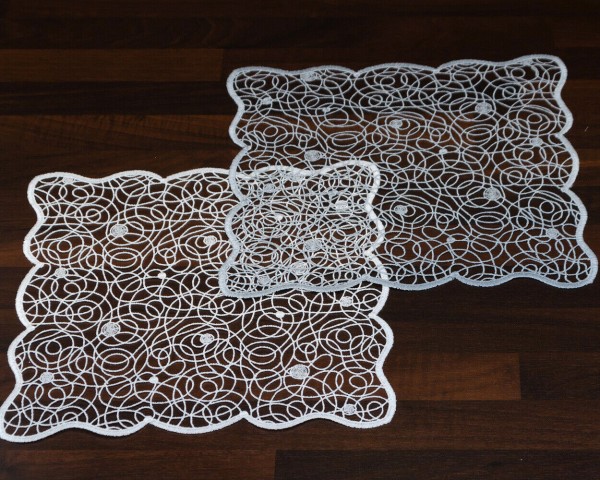 Deckchen 28x28 cm in weiß oder silber